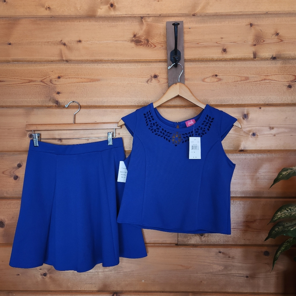 Pinky NWT 2 PCS Skirt Set Blue‎ Laser Cut Top Pleated Skirt Textured Youth Sz 16